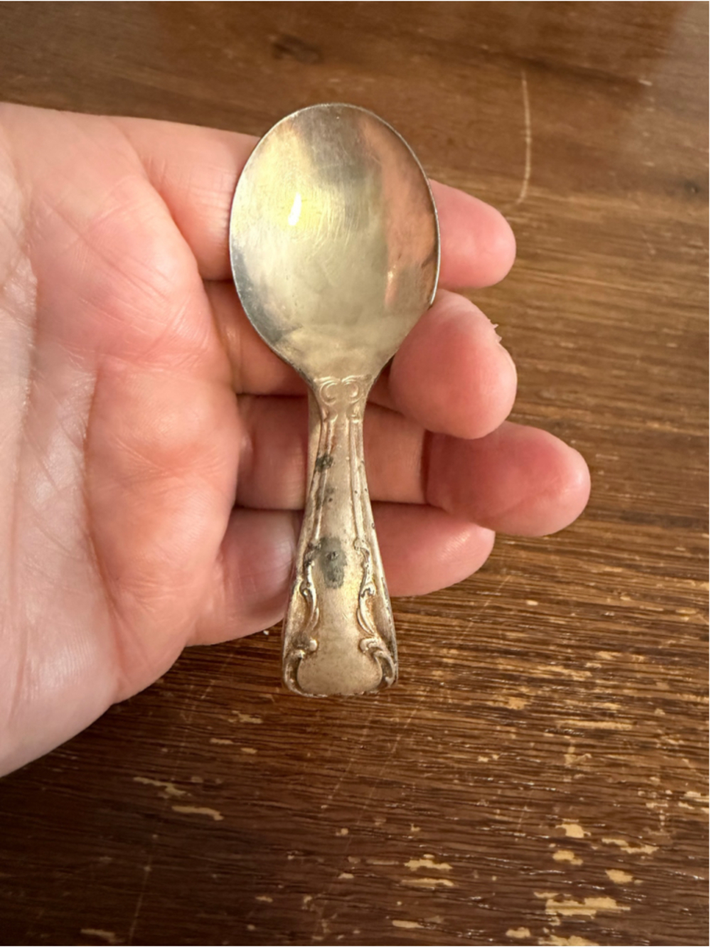 Vintage Holmes & Edwards IS Deep Silver Baby Feeding Spoon Bent Handle Silverpla